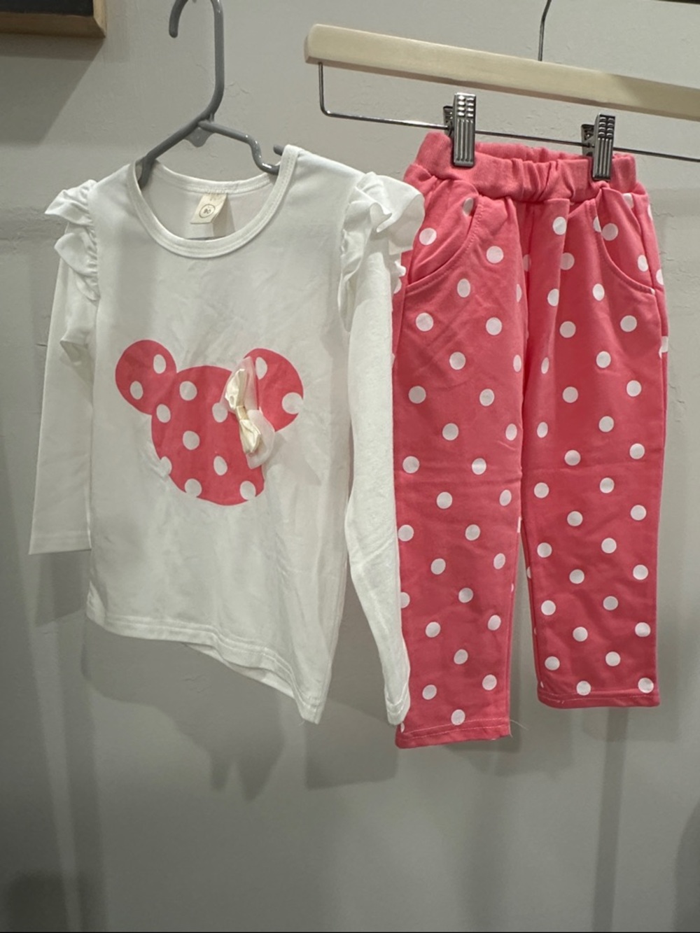 NWT Minnie Mouse set
